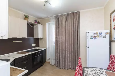 2-к кв. Тюменская область, Тюмень ул. Прокопия Артамонова, 4 (49.8 м)