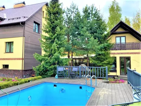 Коттедж в Московская область, Лобня Нива садовое товарищество,  (350 ...