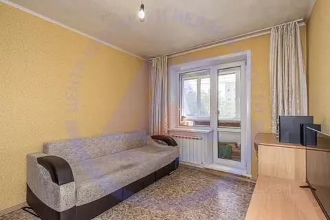 4-к кв. Курганская область, Курган Заозерный жилрайон, 6-й мкр, 7 ...