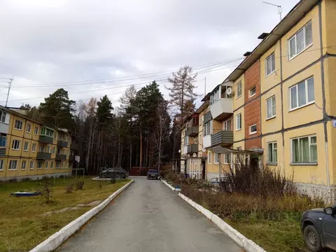 3-к кв. Свердловская область, Березовский муниципальный округ, пос. ...