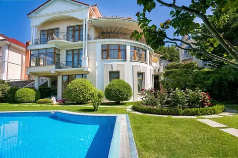 Дом в Крым, Ялта городской округ, Никита пгт  (500 м)