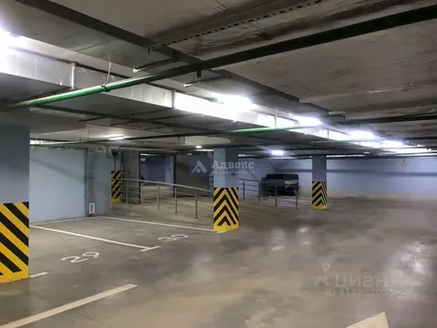 Гараж в Тюменская область, Тюмень Горизонт жилой комплекс (13 м)