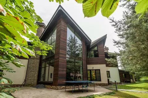 Дом в Московская область, Химки городской округ, д. Жигалово  (720 м)