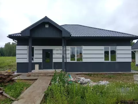 Дом в Калужская область, Совхоз Боровский с/пос, д. Уваровское ул. ...