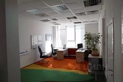 Офис в Москва ул. Орджоникидзе, 11С10 (284 м)