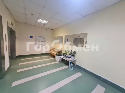 Продается 4-комнатная квартира