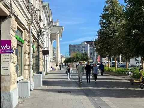 Торговая площадь (112 м)