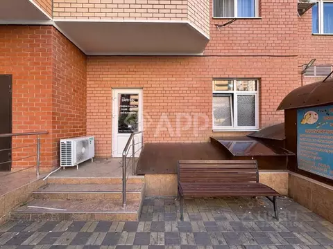 Помещение свободного назначения в Краснодарский край, Краснодар ул. ...