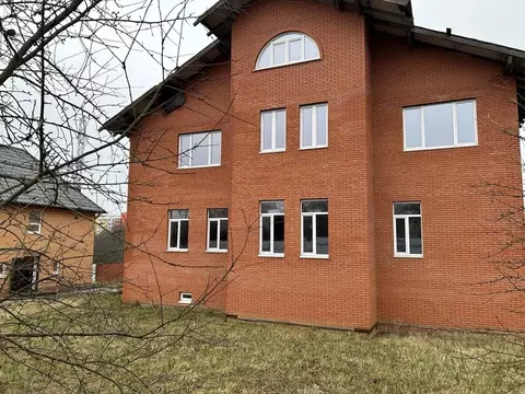 Коттедж в Московская область, Одинцовский городской округ, с. Лайково  ...