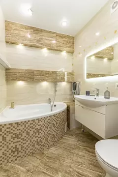 2-к кв. Тюменская область, Тюмень ул. Максима Горького, 68 (71.0 м)