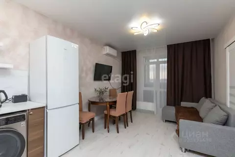 1-к кв. Тюменская область, Тюмень ул. Тимофея Чаркова, 79к2 (35.7 м)