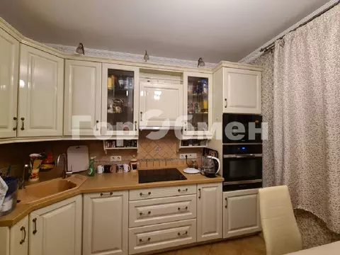 Продается 3-комнатная квартира