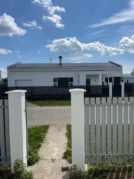 Коттедж в Самарская область, Ставропольский район, Приморский с/пос, ...