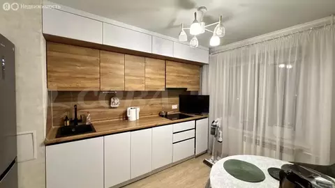 3-комнатная квартира: Тюмень, улица Карла Маркса, 93 (61 м)