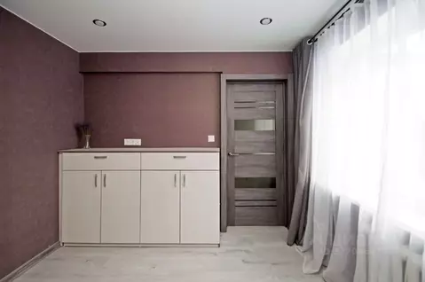 3-к кв. Омская область, Омск Заозерный мкр, ул. Сергея Тюленина, 13 ...