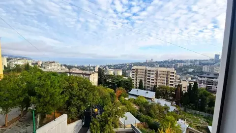 2-к кв. Крым, Ялта ул. Крупской, 48Д (65.5 м)