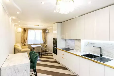 4-к кв. Тюменская область, Тюмень ул. Самарцева, 3 (136.0 м)