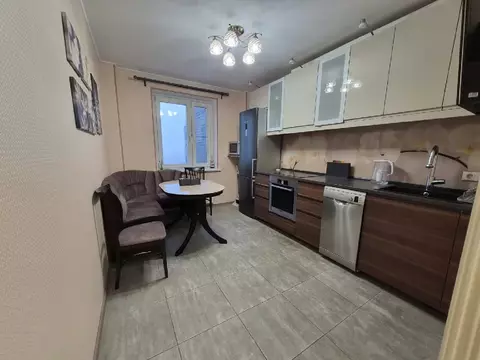 Продается 2-комнатная квартира