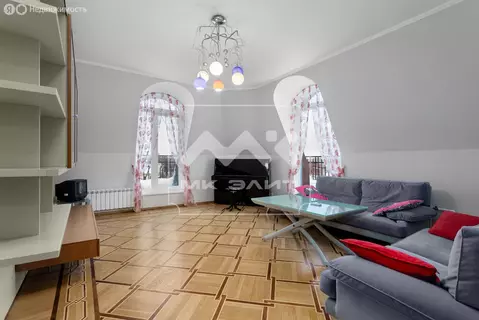 4-комнатная квартира: Санкт-Петербург, 16-я линия Васильевского ...