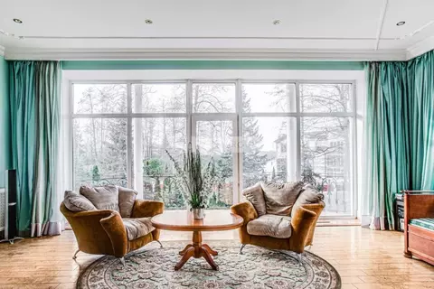 Коттедж в Московская область, Одинцовский городской округ, д. Жуковка, ...