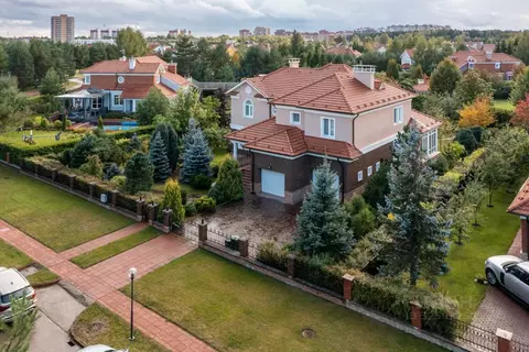 Дом в Московская область, Одинцовский городской округ, д. Супонево, ...