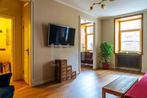 2-к кв. Санкт-Петербург Итальянская ул., 6/4 (50.1 м)