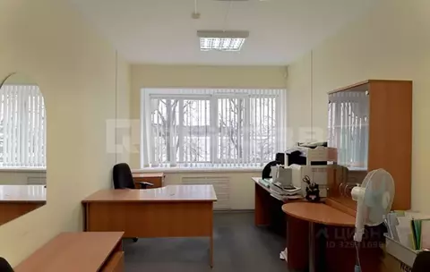 Офис в Санкт-Петербург пл. Троицкая Петроградской стороны, 1 (147 м)