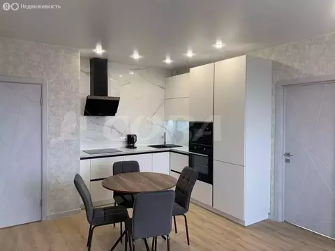 2-комнатная квартира: Тюмень, улица Мельникайте, 2к14 (58.8 м)