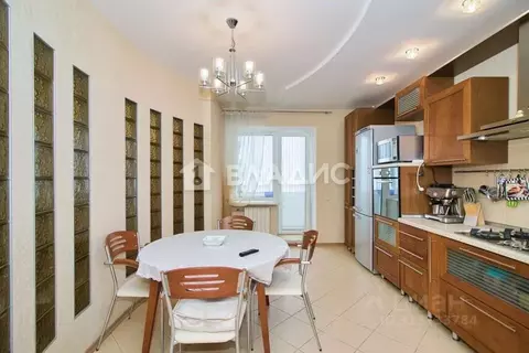 3-к кв. Владимирская область, Владимир ул. Пичугина, 12а (101.7 м)