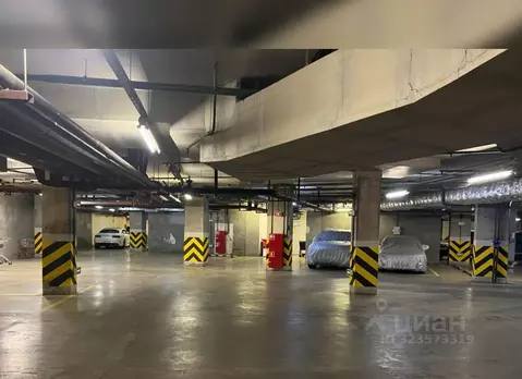 Гараж в Москва ул. Шаболовка, 23к2 (17 м)