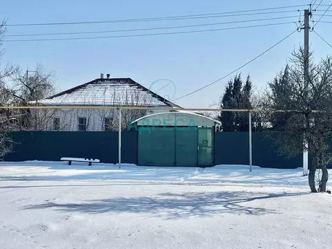 Дом в Белгородская область, Новооскольский муниципальный округ, с. ...