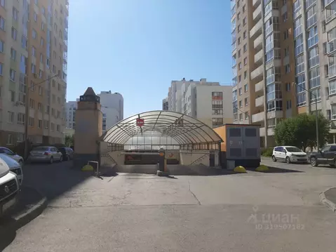 Гараж в Свердловская область, Екатеринбург ул. Павла Шаманова, 8 (14 ...