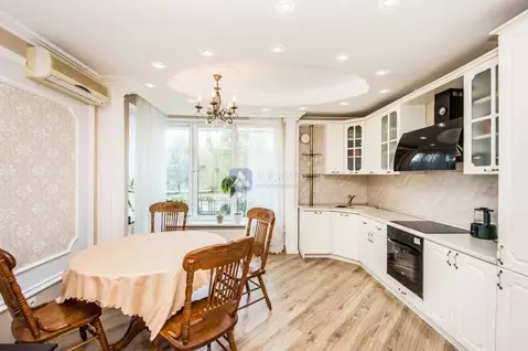 3-к кв. Тюменская область, Тюмень ул. Федюнинского, 30 (86.2 м)