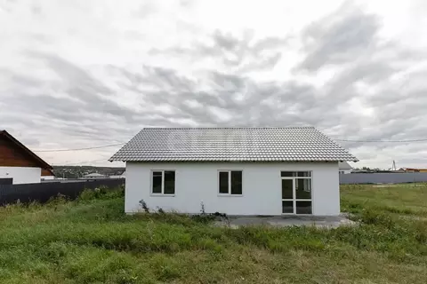 Дом в Свердловская область, Белоярский муниципальный округ, с. ...