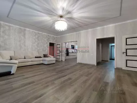 Дом в Белгородская область, Старый Оскол ул. Посадская, 1 (183 м)