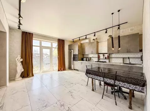 Дом в Краснодарский край, Крымск Ясная ул. (220 м)