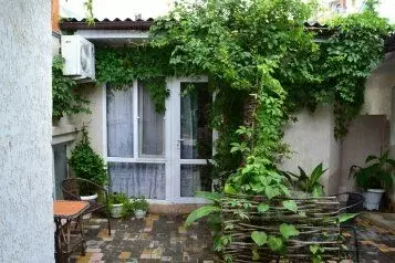 Дом в Крым, Судак ул. Бирюзова, 6 (20 м)