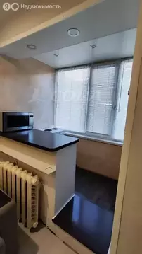 1-комнатная квартира: Тюмень, улица Республики, 243 (13 м)