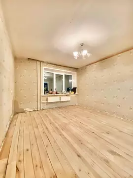 2-к кв. Башкортостан, Уфа Российская ул., 50 (48.0 м)