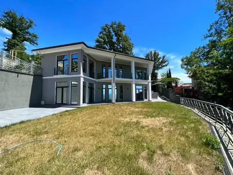 Дом в Краснодарский край, Сочи Сухумское ш. (330 м)