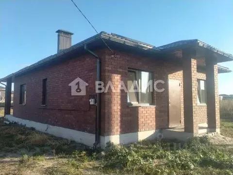 Дом в Воронежская область, с. Новая Усмань, Соловьиный мкр  (110 м)