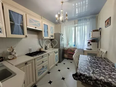 3-к кв. Волгоградская область, Волгоград бул. 30-летия Победы, 56 ...