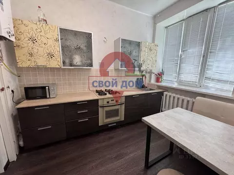 3-к кв. Оренбургская область, Орск Новый город мкр, ул. Школьная, 10 ...