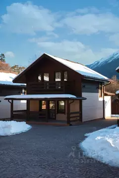 Дом в Карачаево-Черкесия, Зеленчукский район, с. Архыз ул. Курджиева, ...