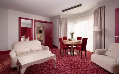 Комната Санкт-Петербург наб. Реки Мойки, 99 (44.0 м)