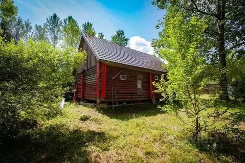 Дом в Новгородская область, Маловишерский район, Бургинское с/пос, д. ...
