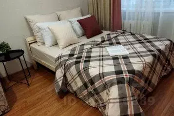 1-к кв. Удмуртия, Ижевск Школьная ул., 8 (41.0 м)