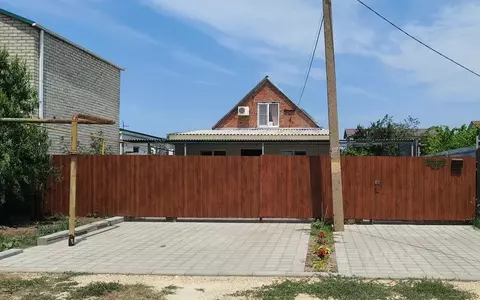 Дом в Краснодарский край, Темрюкский район, Голубицкое с/пос, ...
