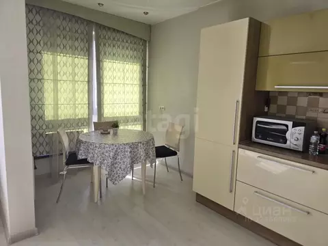 2-к кв. Тюменская область, Тюмень ул. Максима Горького, 68к1 (73.0 м)