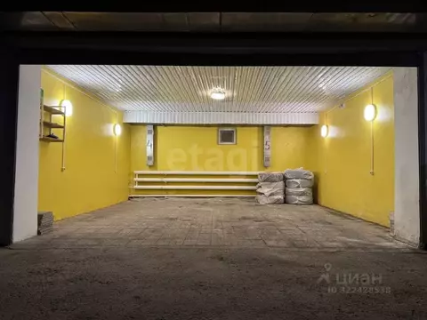 Гараж в Тюменская область, Тюмень ул. Хохрякова, 10 (32 м)